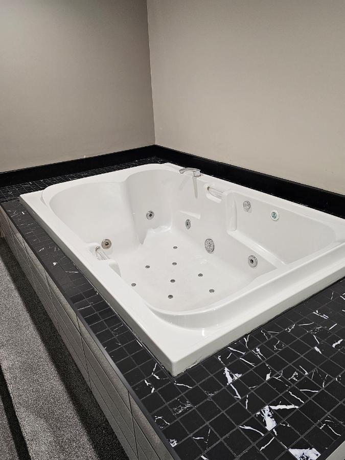 Western Budget Motel #1 Leduc/Nisku Luaran gambar